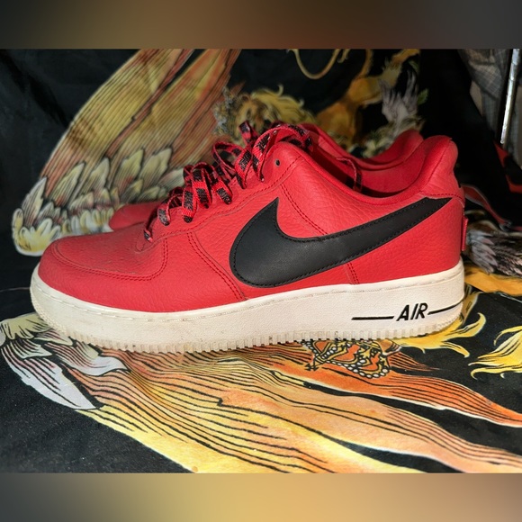 Nike Air Force 1 Low NBA University Red - 823511-604 sz 9.5 - Picture 2 of 6